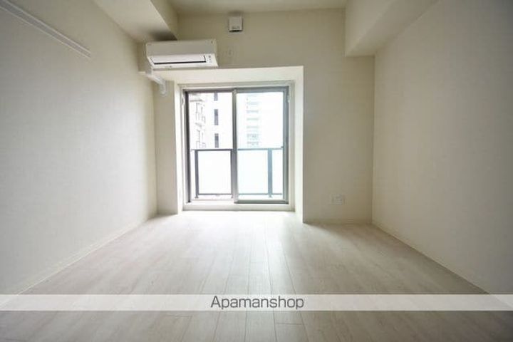 アルク北四番丁1001の居間