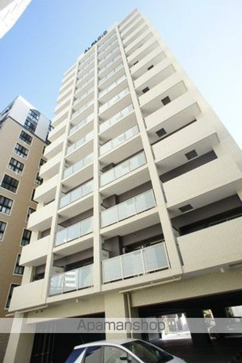 アルファシオベイス博多の外観