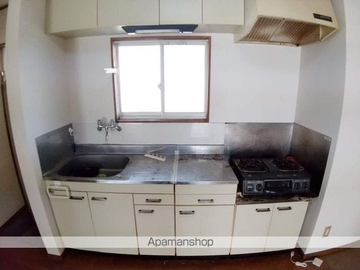 ロイヤルコーポ松本のキッチン