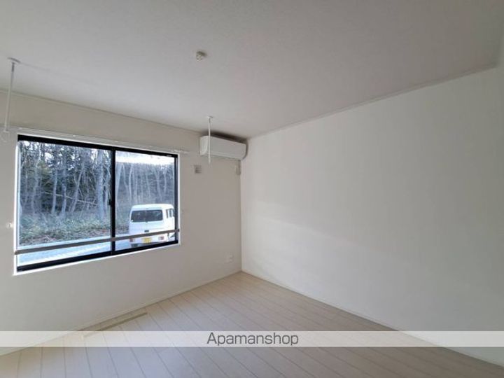 CASA LUMIERE103の居間