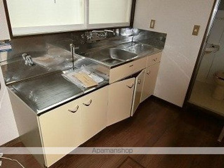 センチュリーハウスB101のキッチン