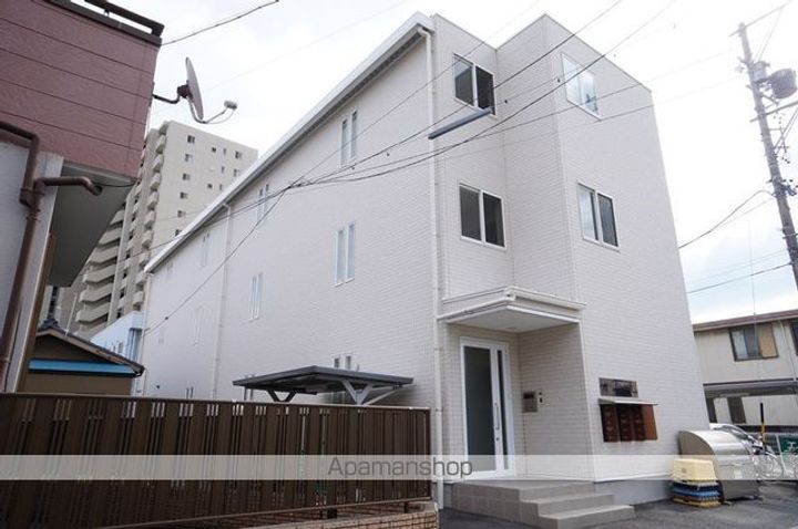 静岡県浜松市中央区佐藤1丁目の賃貸アパートの外観