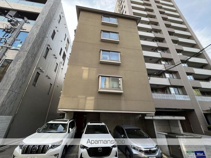 上幟町ハイム401の外観