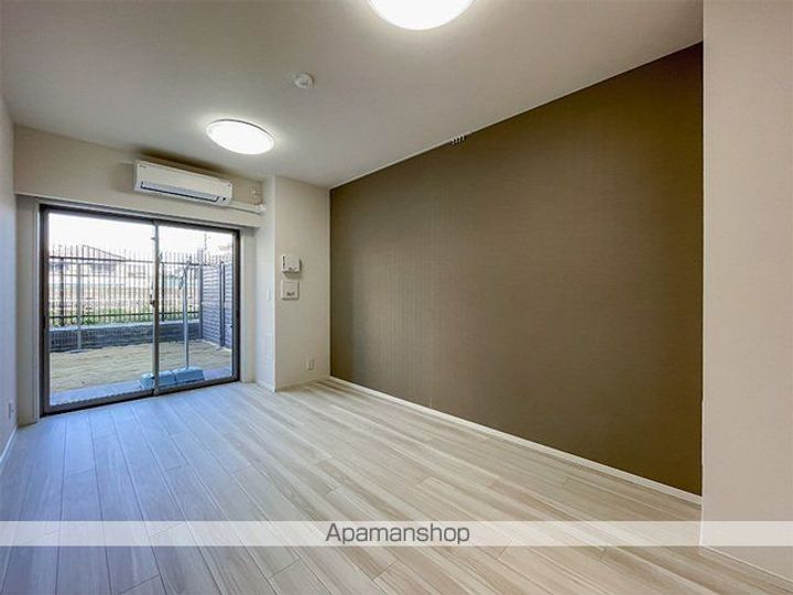 フロンティアレジデンス錦糸公園の居間