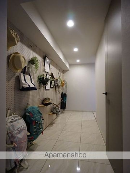 ローレルアイ名駅東の玄関