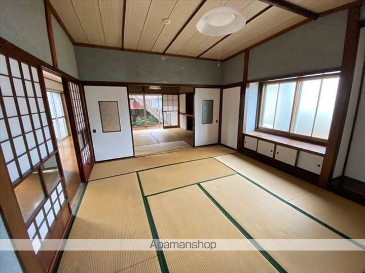 コーポダイカツ3011階の居間