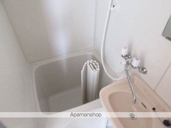 東京都立川市曙町1丁目の賃貸アパートの風呂