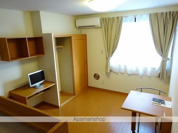 レオパレス大楽寺Ⅱの居間