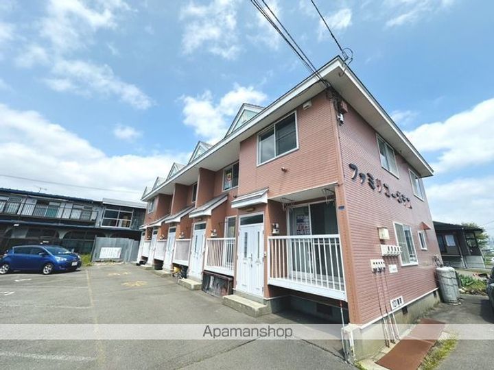 ファミリーコーポラス104の外観