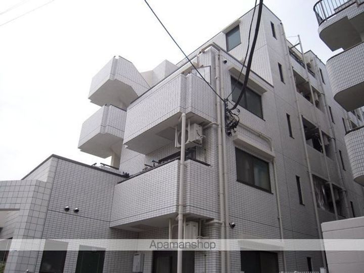 スカイコート生麦第5の外観