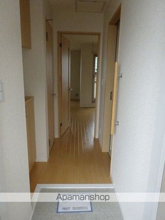 エトワールイースト壱番館302の玄関