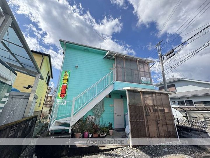 東京都あきる野市野辺の賃貸アパートの外観