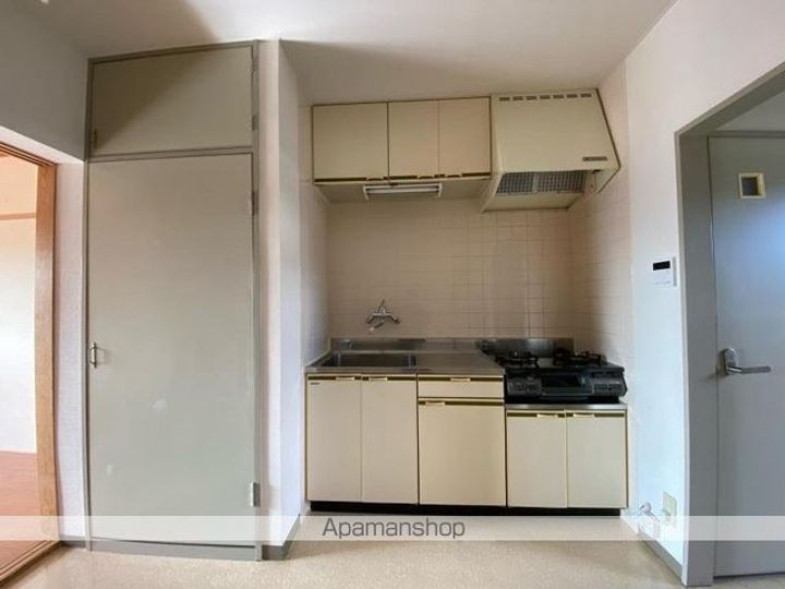 香川県木田郡三木町大字池戸の賃貸マンションのキッチン