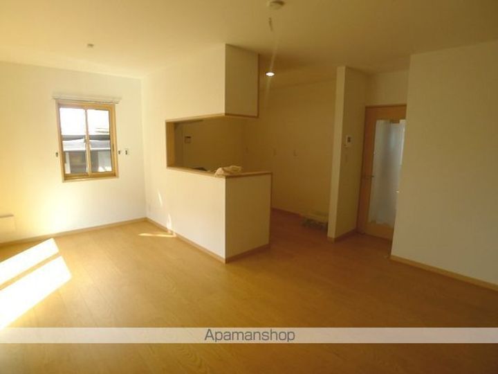 アパート千蔵102の居間