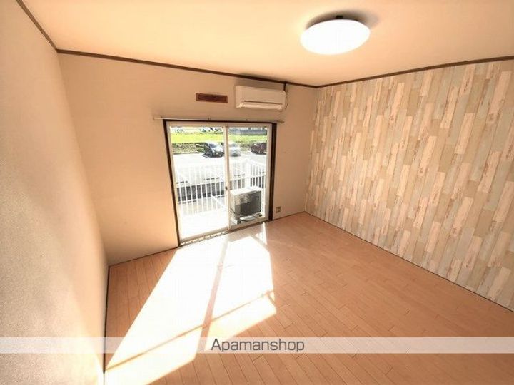 グランコートⅠ201の居間