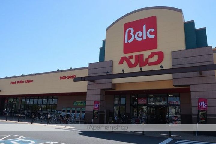 レオパレスひなたの周辺