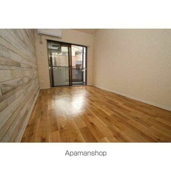 ビクトワール望が丘303の居間