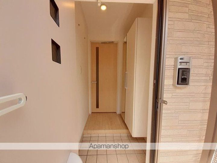 ヴィラ・シャンテBの玄関