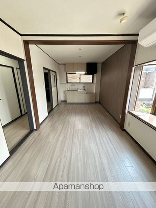 レジデンスカワベの居間