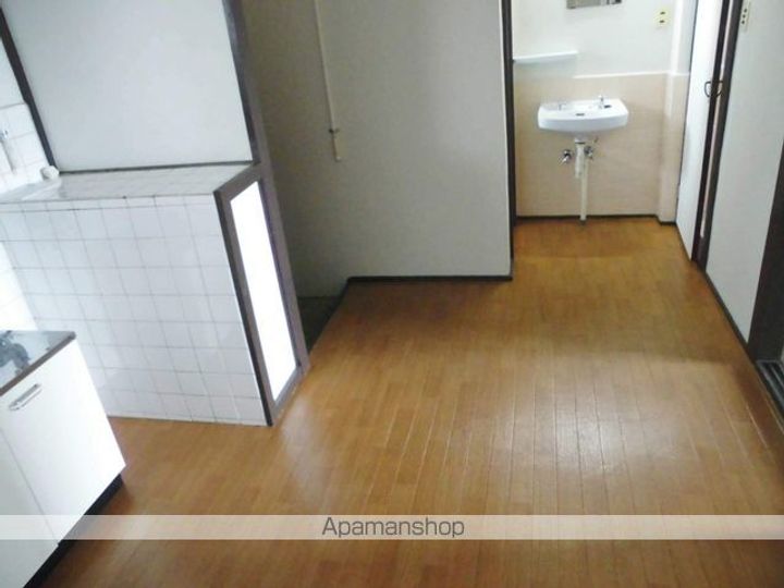 マンション源の内装