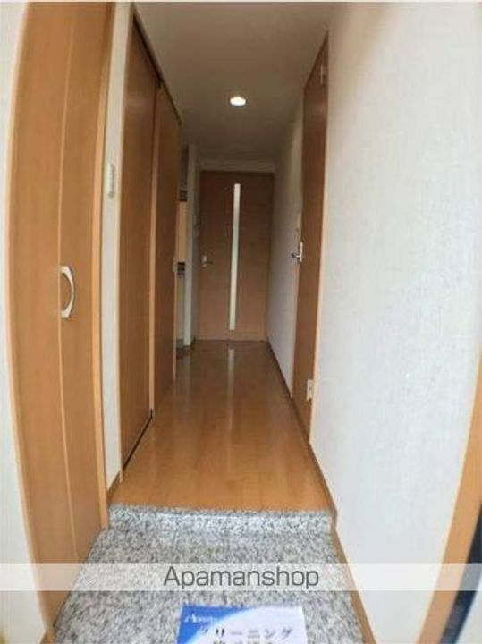 グランツ白岡302の玄関