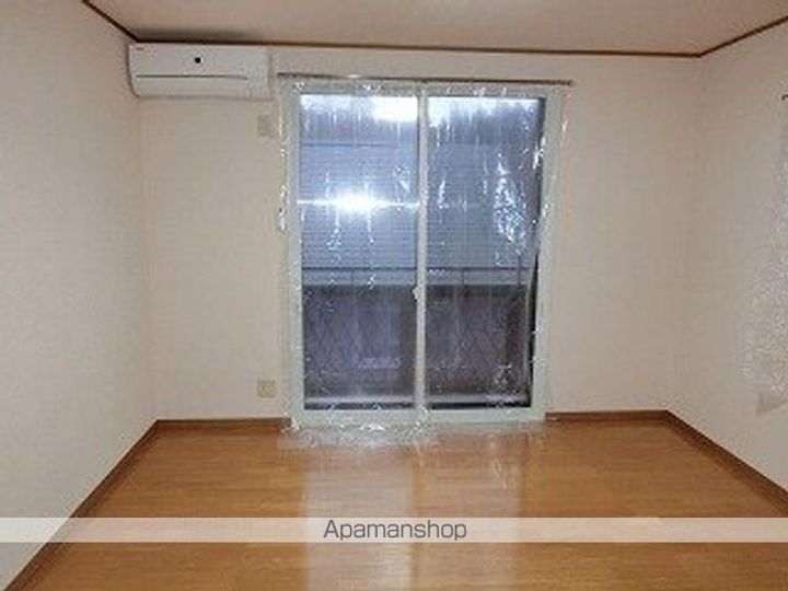 レジデンスK&MA203の居間