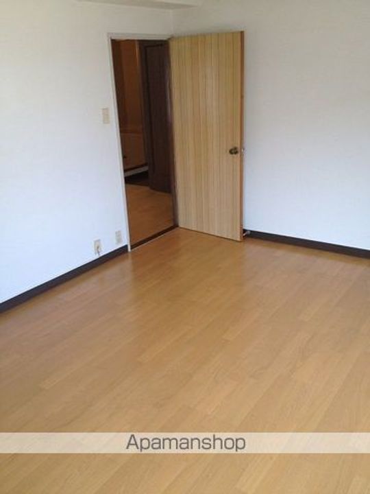 ロイヤルコーポ和泉鳥取201の内装