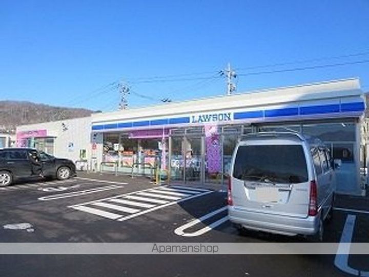 ラテールB棟103の周辺