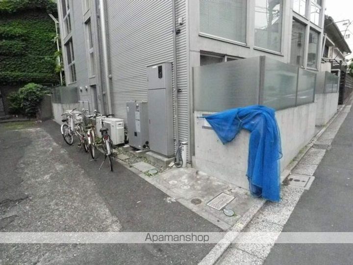 東京都新宿区矢来町の賃貸マンションの外観