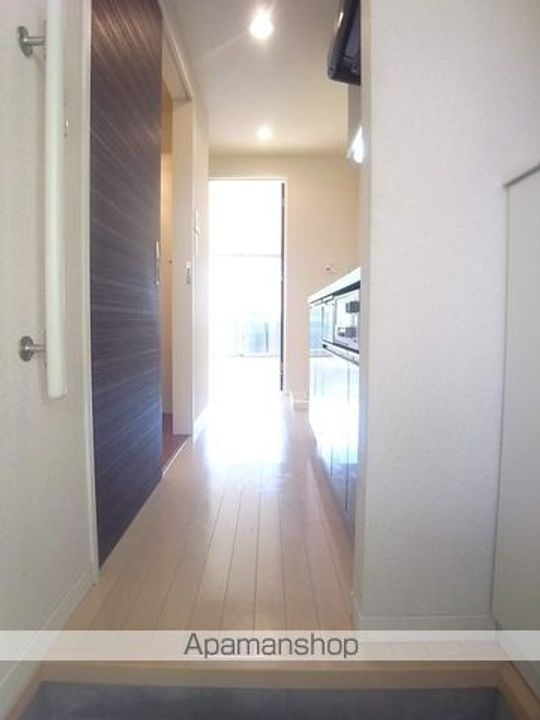 ラ・シエスト108号室の玄関