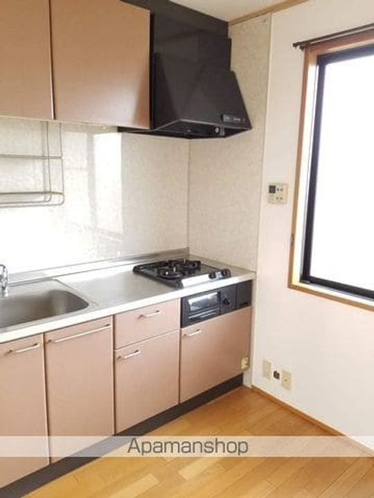 レトアタウン六番館202のキッチン