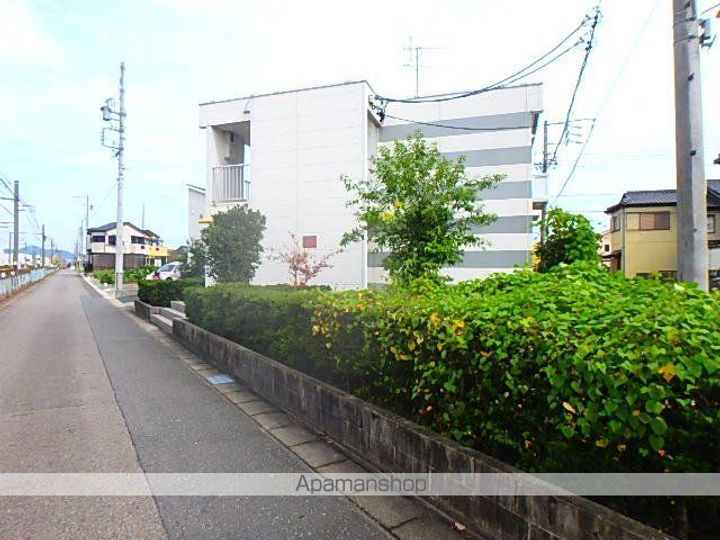愛知県丹羽郡扶桑町大字高雄字中海道の賃貸アパートの外観