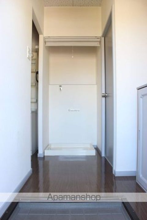 エーライン泉A・B202号室の玄関