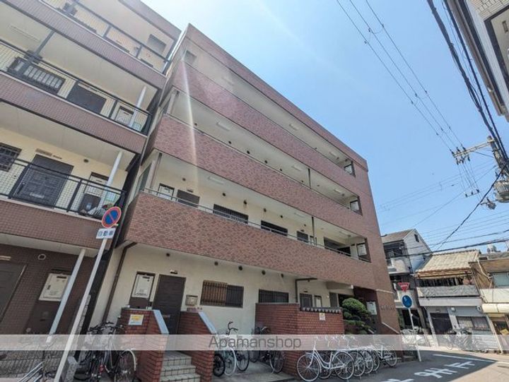 成育グリーンハイツ301の外観