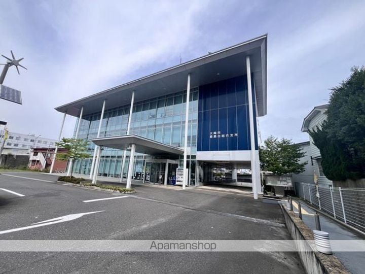 麗(うらら)の周辺