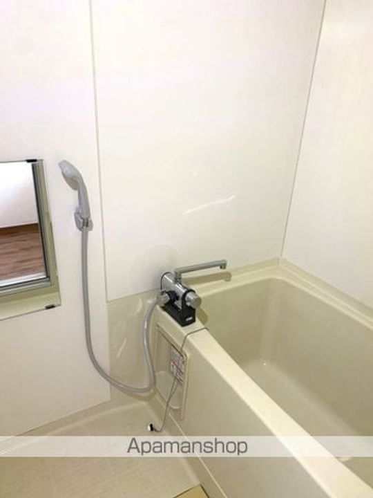 サンハイム西棟1F01号の風呂