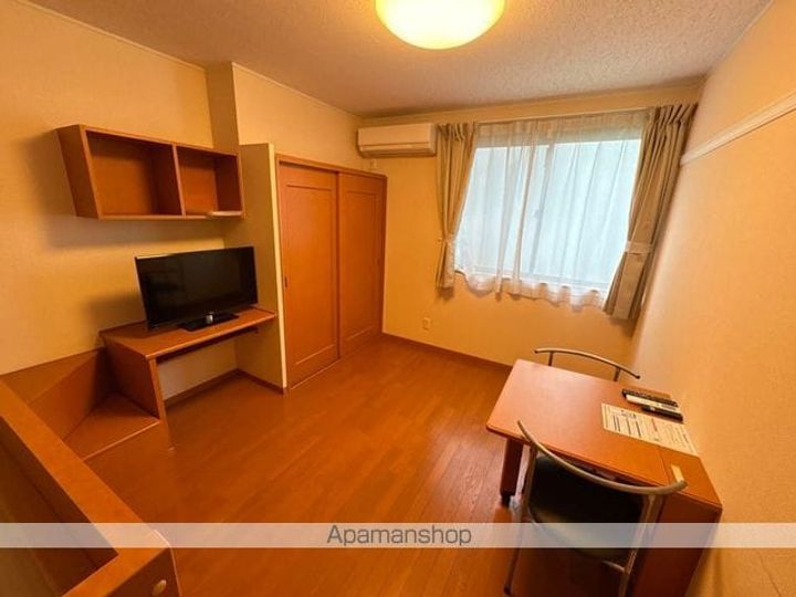 レオパレスレキアの居間