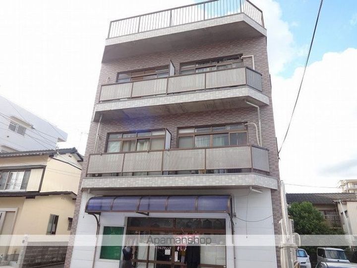 渡辺ビルの外観