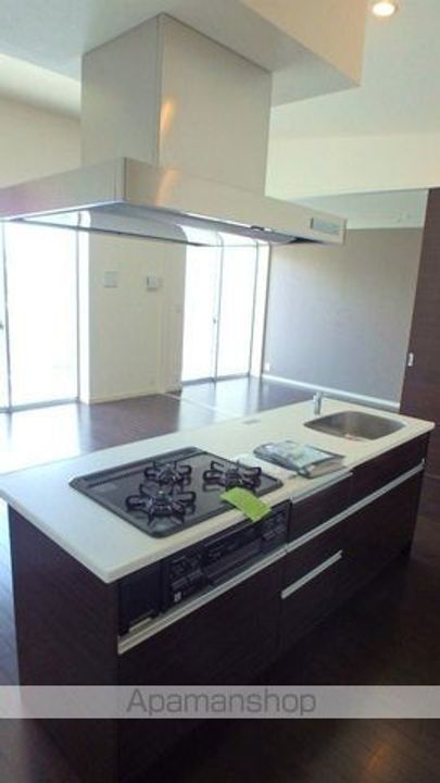 ラクレイス西新レジデンシャルタワー413のキッチン