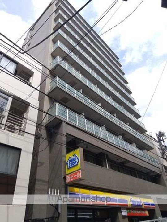 東京都新宿区北新宿4丁目の賃貸マンションの外観