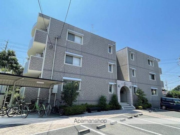 サンライフ鴨江の外観