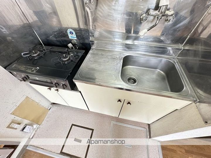 ヴァンベール亀田103の内装