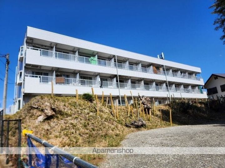 アーバンヒルズテリー311の外観