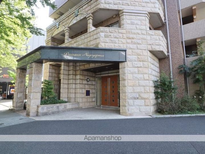 プレサンス名古屋城前の外観