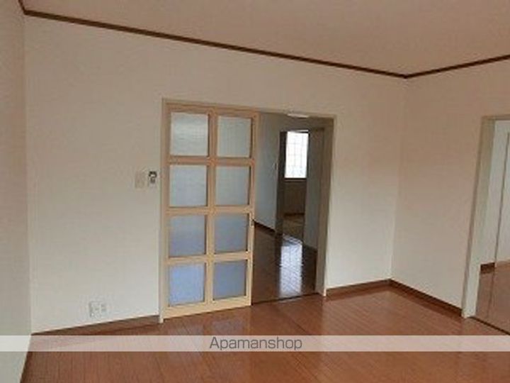 フローラルの内装