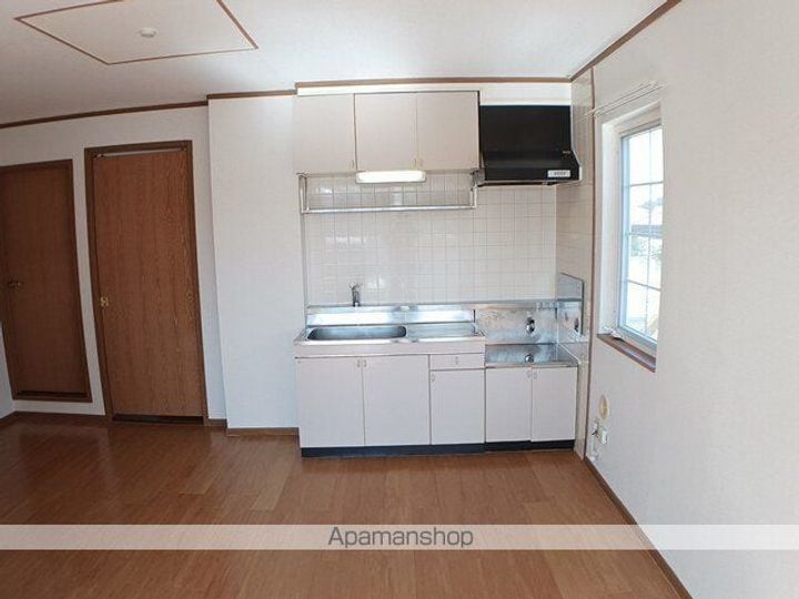 宮城県名取市名取が丘2丁目の賃貸アパートのキッチン