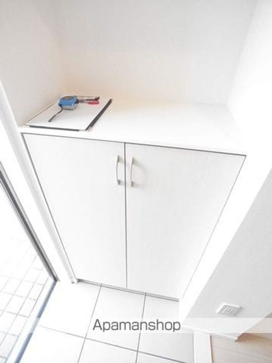 東京都八王子市下恩方町の賃貸アパートの内装