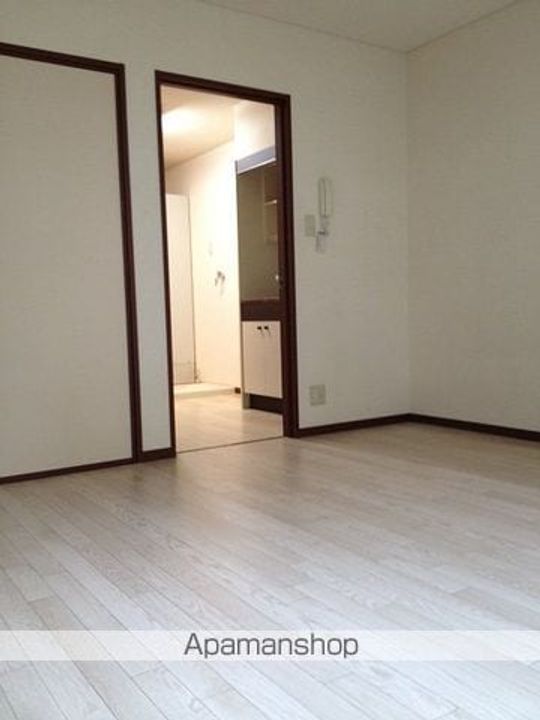 桜ヶ丘アパートメント103の内装