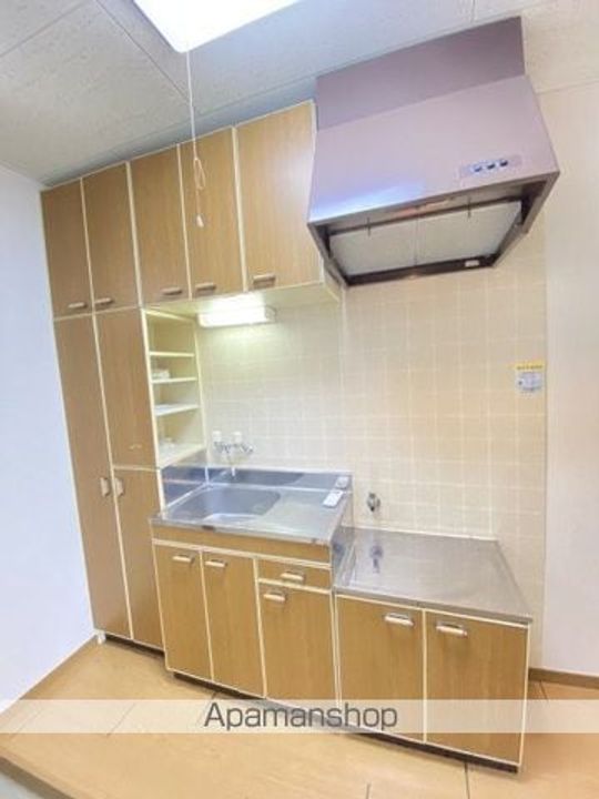 八木山トマト舘106のキッチン