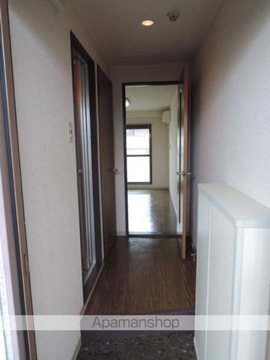 栄和マンション春木II402の内装
